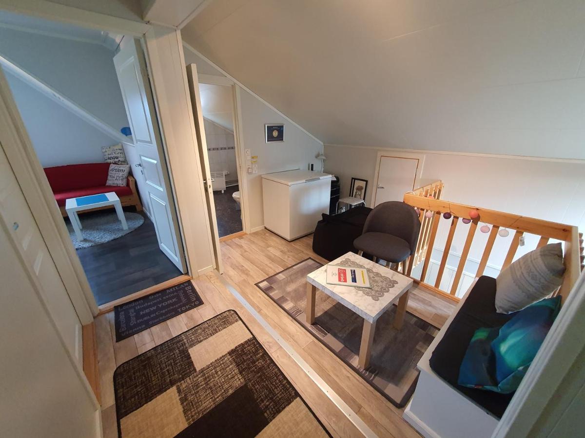 אבנסקייר 1 Room In The Yellow House, Close To Airport & Lofoten מראה חיצוני תמונה